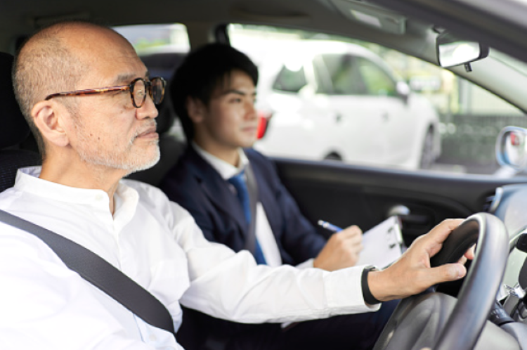 At What Age Do Seniors Have To Take A Driving Test?