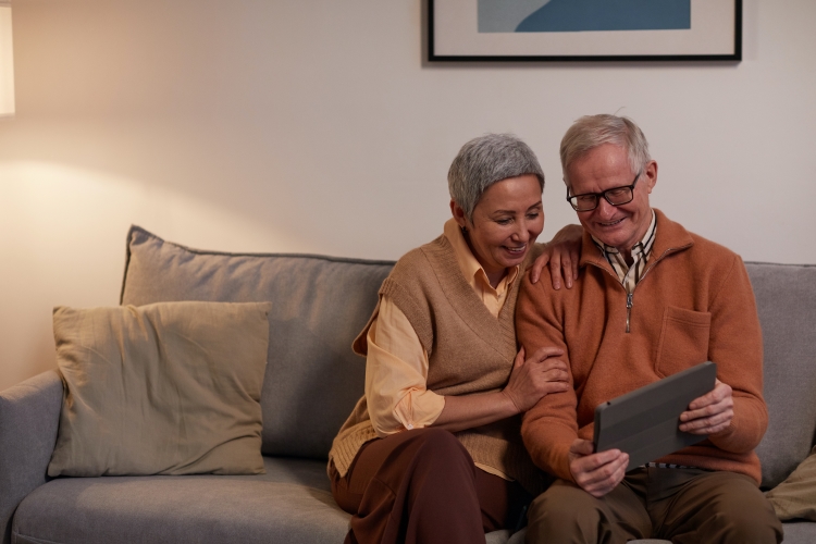 Which Tablet Is Easiest For Seniors?