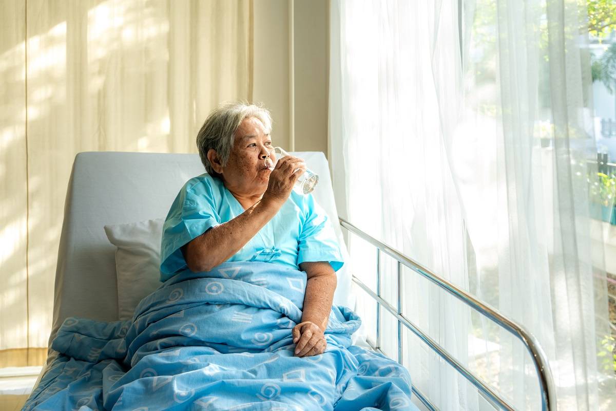 Exploring Alternatives To Bed Rails For Elderly Care