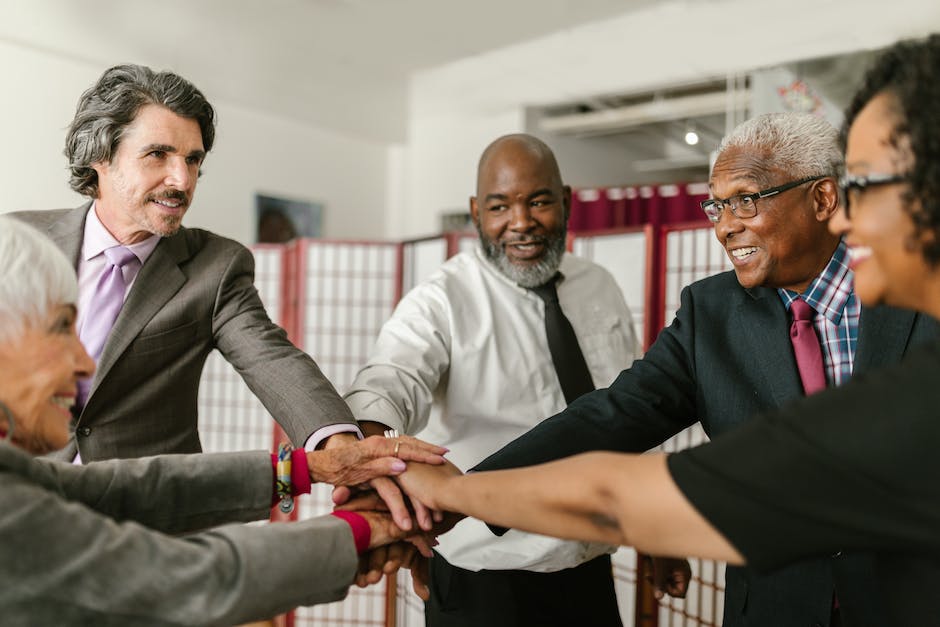 How Do Free Groceries For Seniors On Medicare Work?
