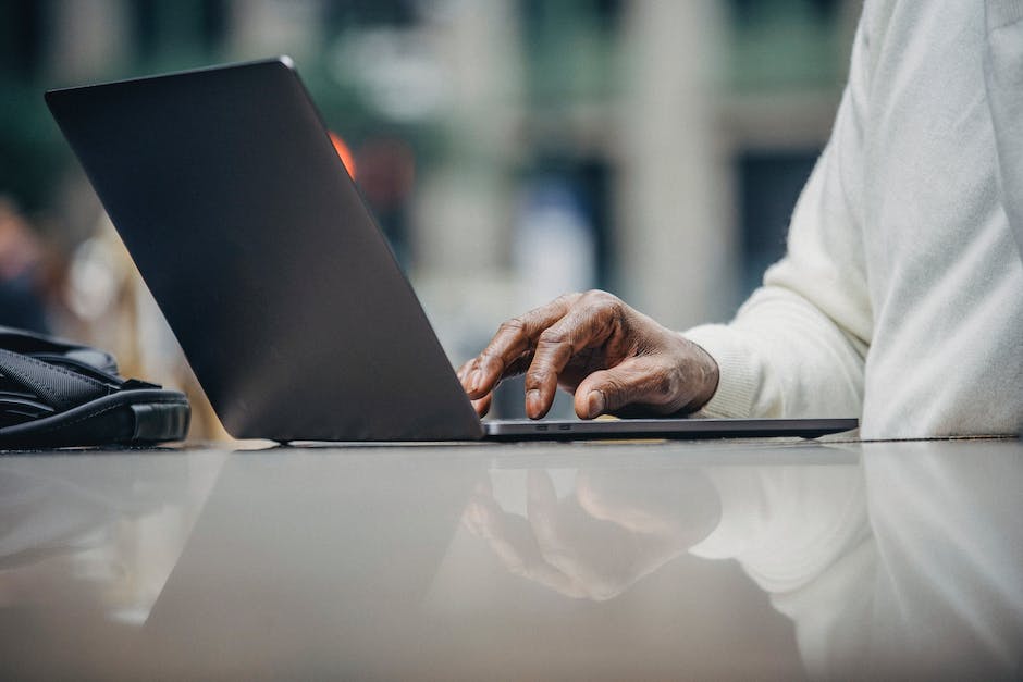 Comcast Senior Discount: Bridging the Digital Divide for Senior Citizens
