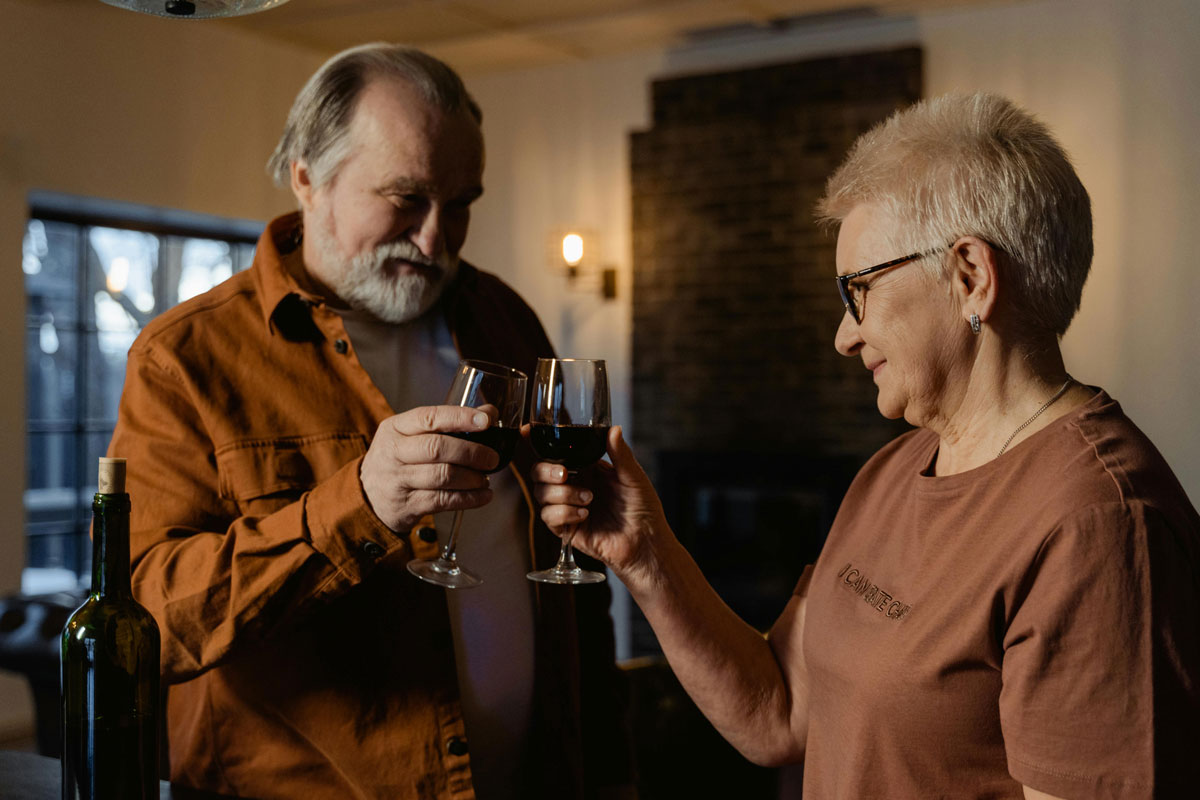 How Senior Discounts Enhance Business Revenue and Marketing
