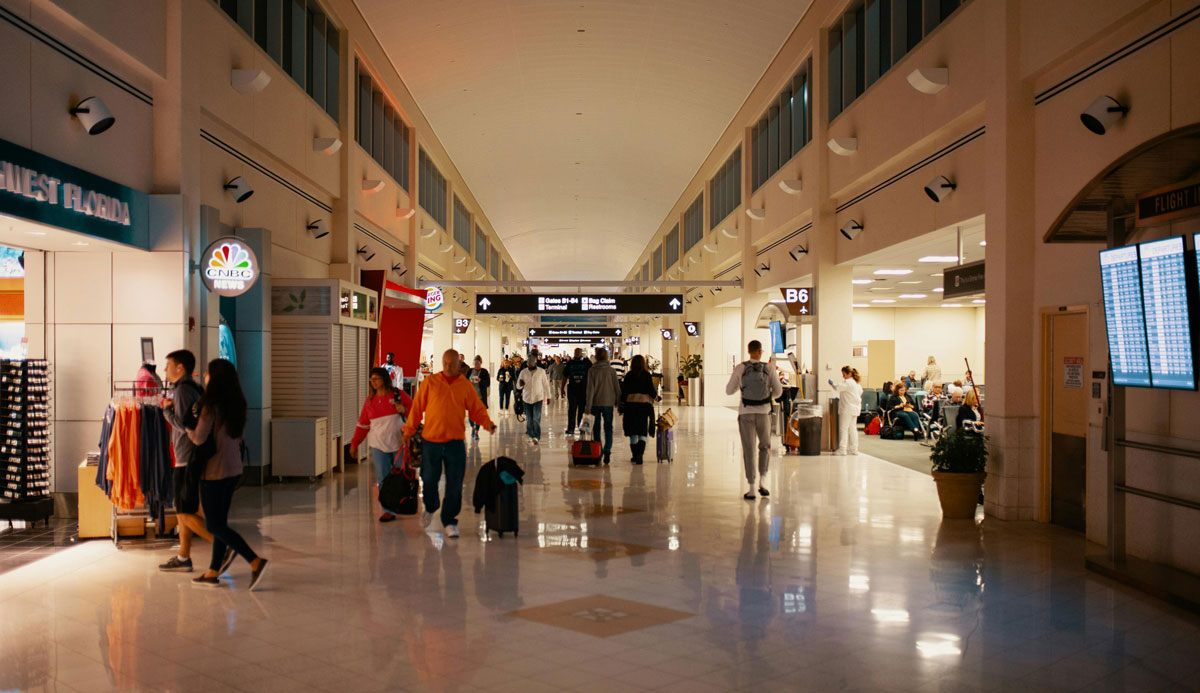 Top Airlines Offering Senior Discounts