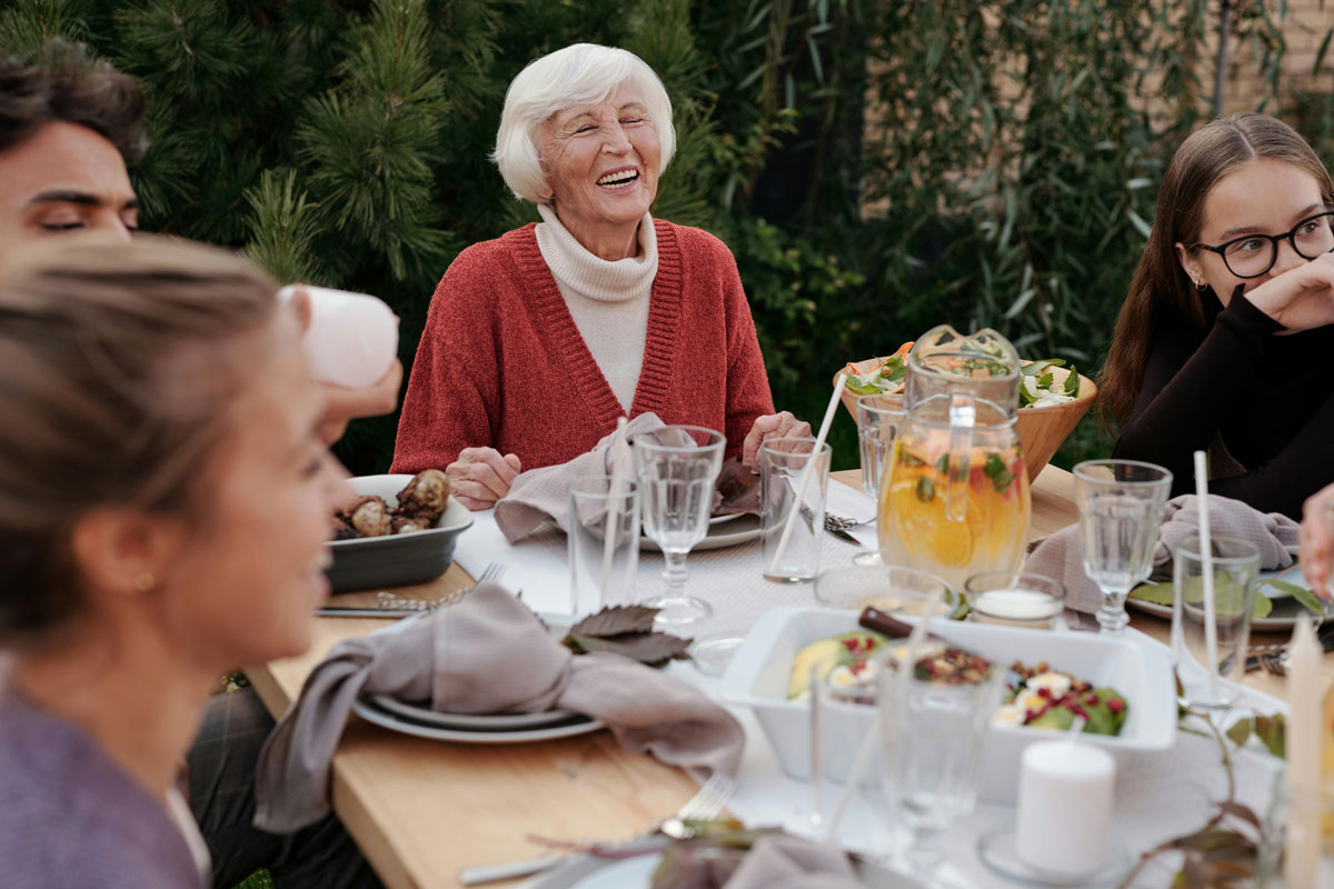 Why Offer Senior Discounts on Dining Experiences