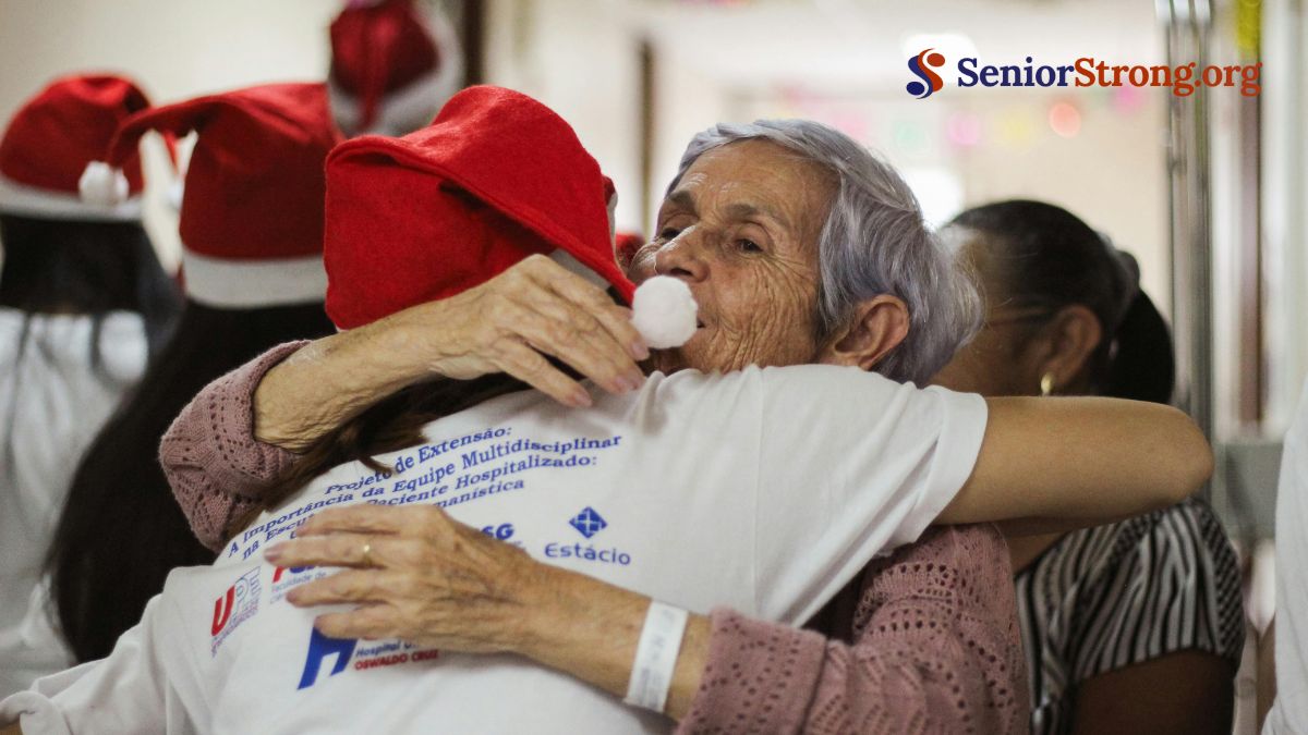 7 Best Emergency Response Tips for Senior Caregivers